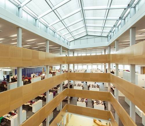 Intelligent lighting can enhance workplace wellbeing and productivity