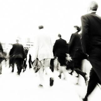 Long commutes cost firms a week’s worth of staff productivity each year