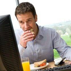 Over half of UK workers don’t have anywhere to eat lunch in the office