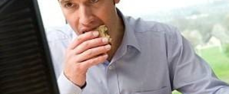 Average UK worker takes just half an hour for lunch each day