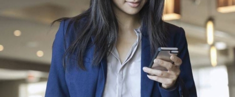 Fall in number of senior business roles held by women in the UK
