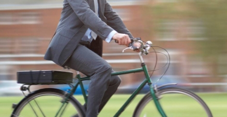 Walking or cycling to work associated with lower risk of cancer and heart disease