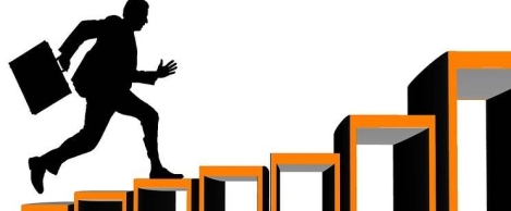 US workers increasingly prioritise flexible working and personal development over status