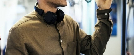 People like to hold on to their smartphones even when not using them