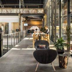 Attractive foyer in office building designed by Gensler