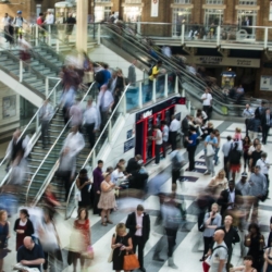 Men and women make different job choices based on commute times