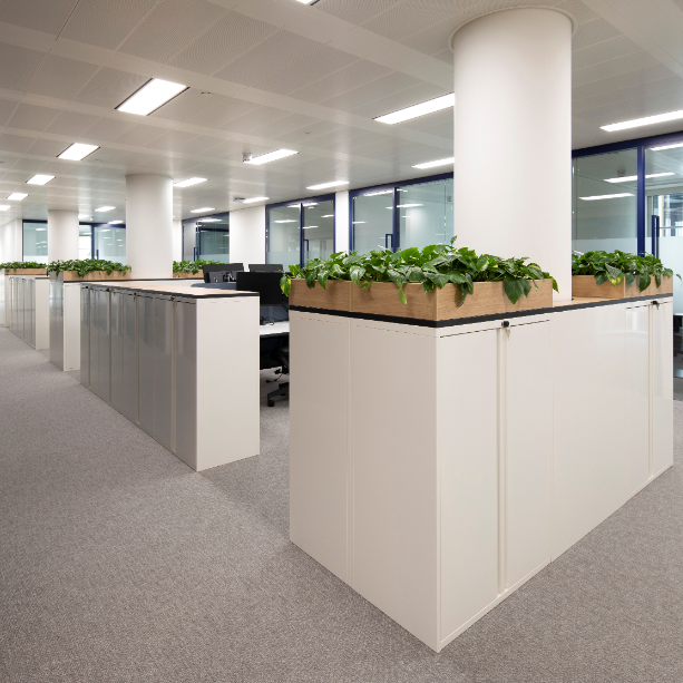 ISDA’s new City of London office features KI desks, storage & meeting tables