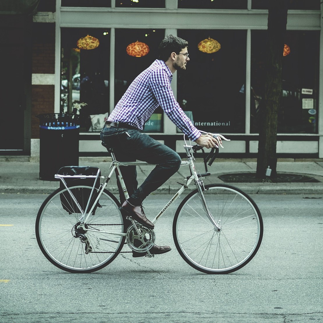 Majority of people would cycle to work if their employer offered better facilities