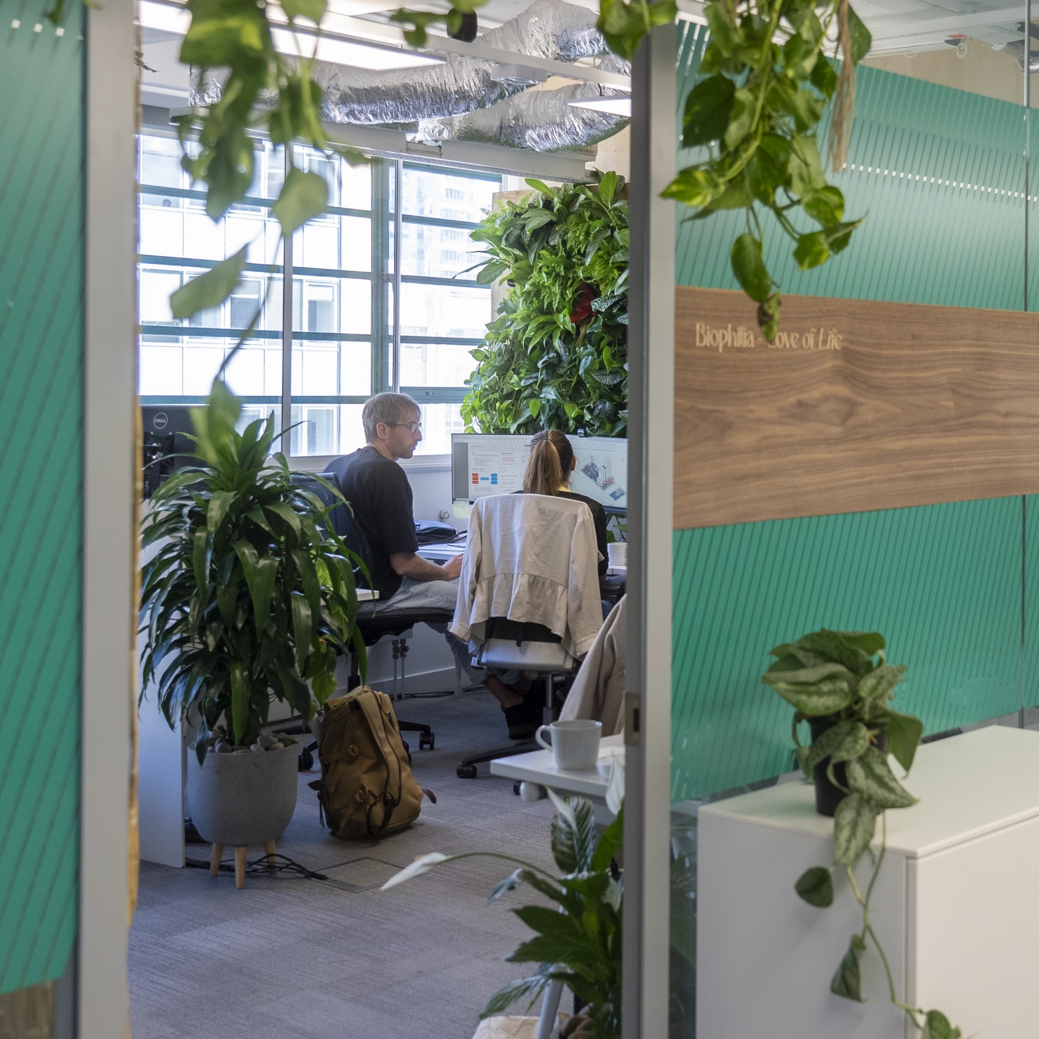 Biophilic office design has a clear business case, report claims